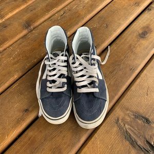 BLUE VANS HIGHTOP SNEAKERS (SK8- HI)